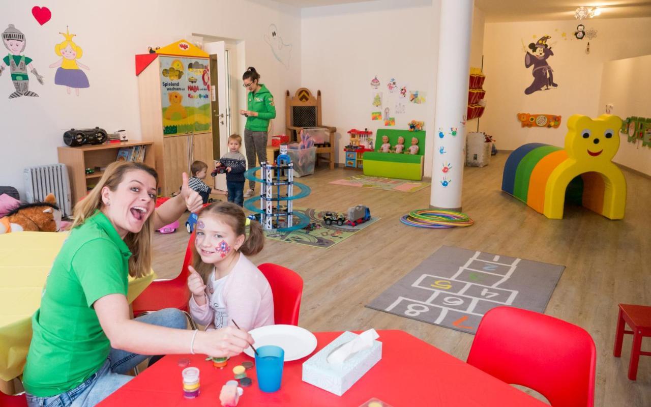 Family Hotel Schloss Rosenegg Fieberbrunn Kültér fotó